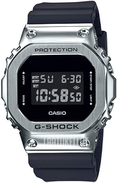 Casio G-Shock LCD/Muovi GM-5600-1ER